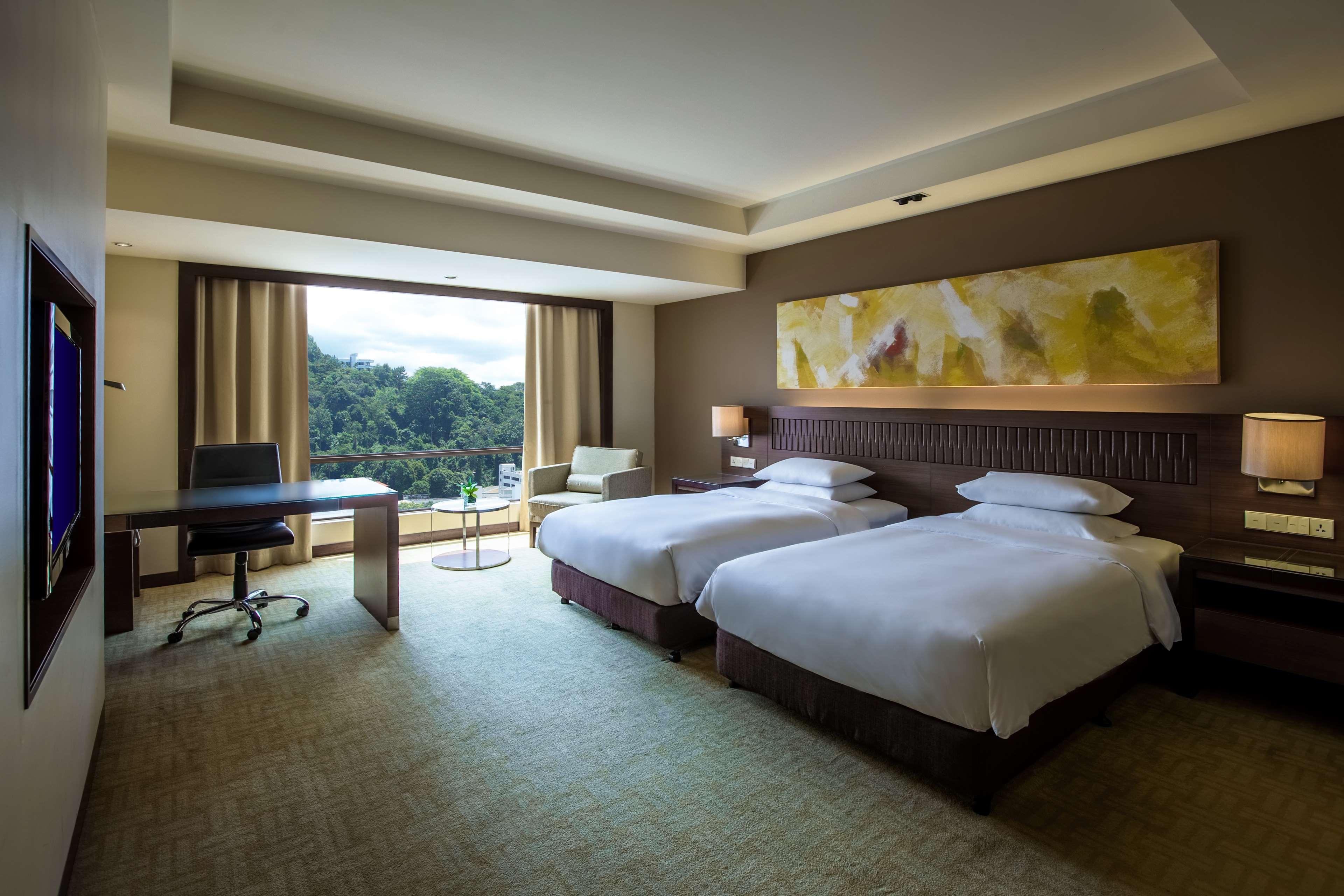 Hotel Hyatt Regency Kinabalu Kota Kinabalu Esterno foto Deluxe Room